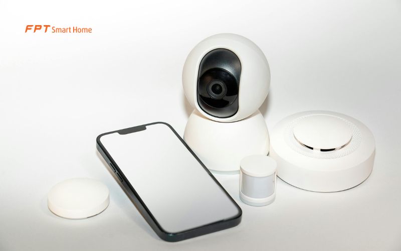 Camera-trong-nha-fptsmarthome-3